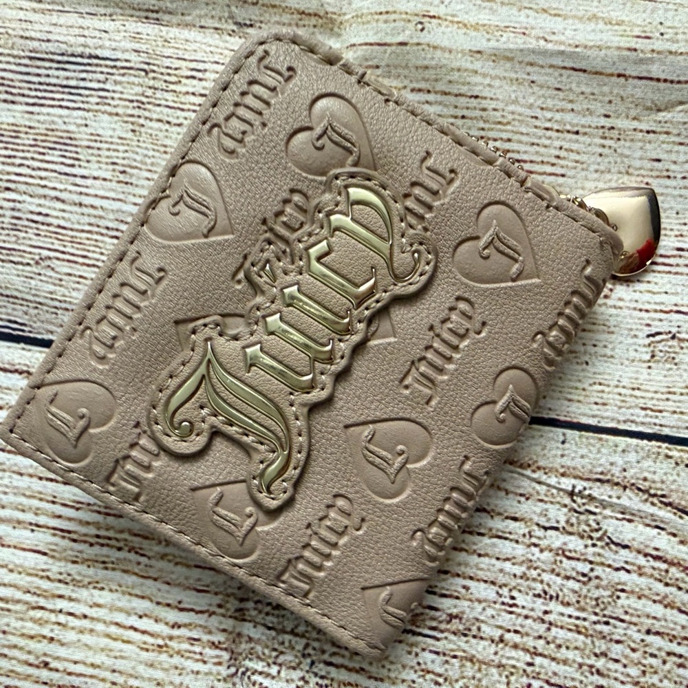 Juicy Couture Cream Wallet with Logo Interior